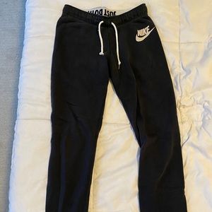 Nike joggers